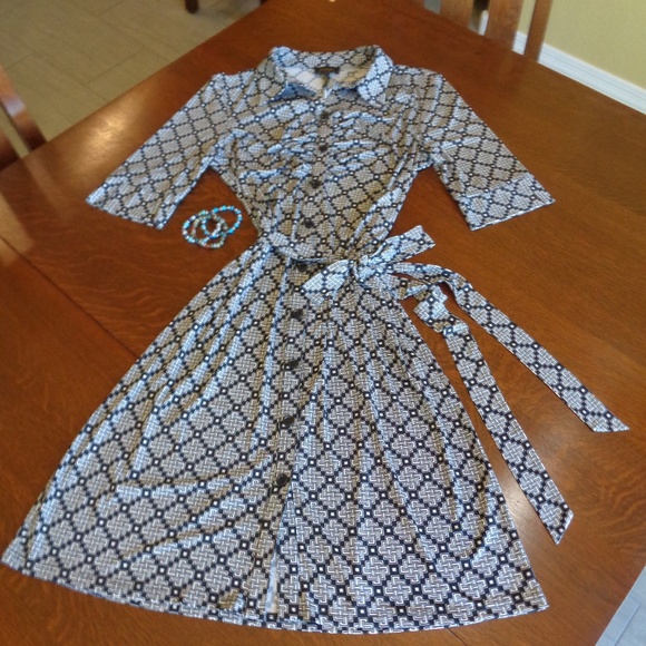 Laundry By Shelli Segal Dresses & Skirts - Laundry by Shelli Segal Midi Shirt Dress Tie NWOT